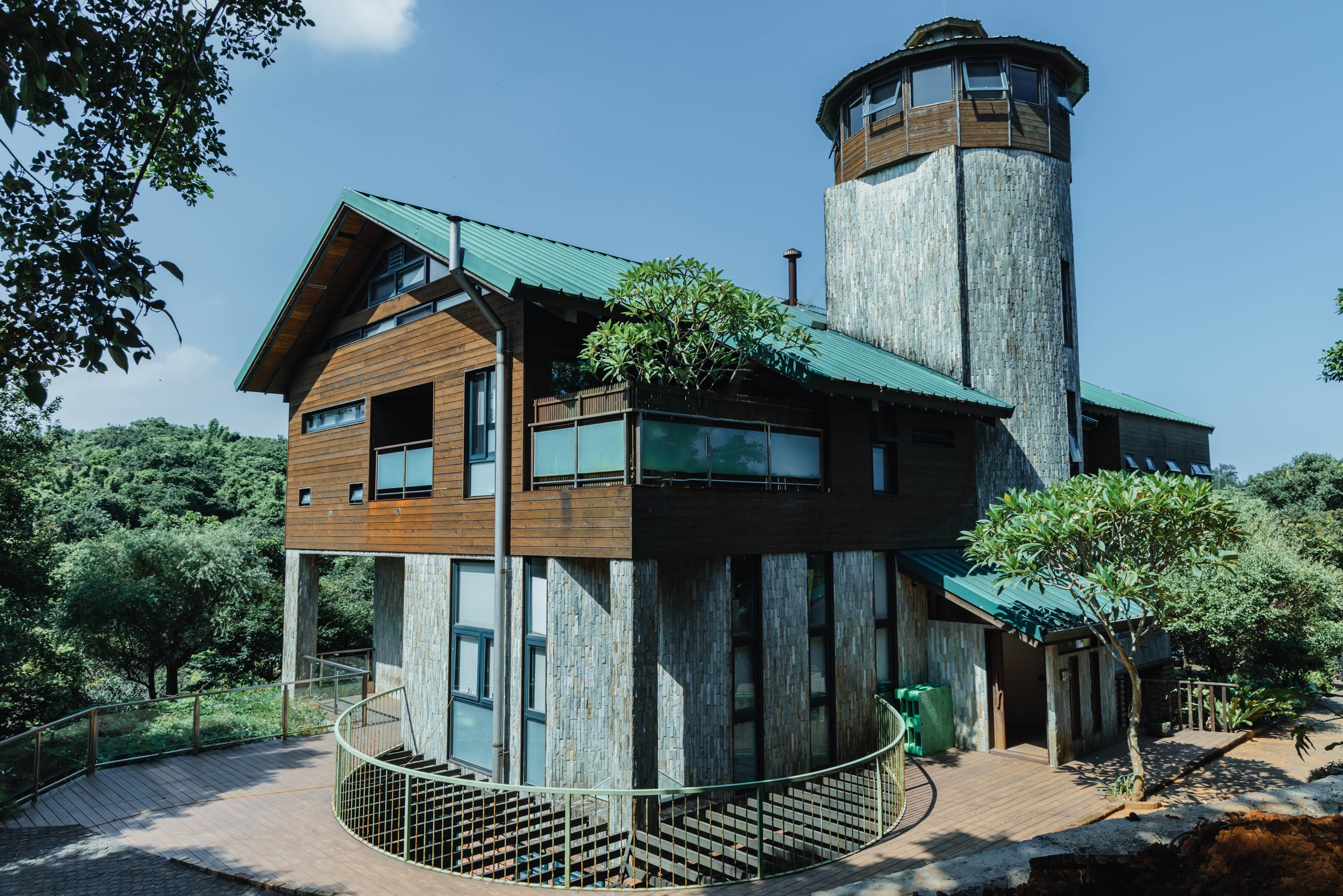 子隆山房「藝術家之屋」入口全景