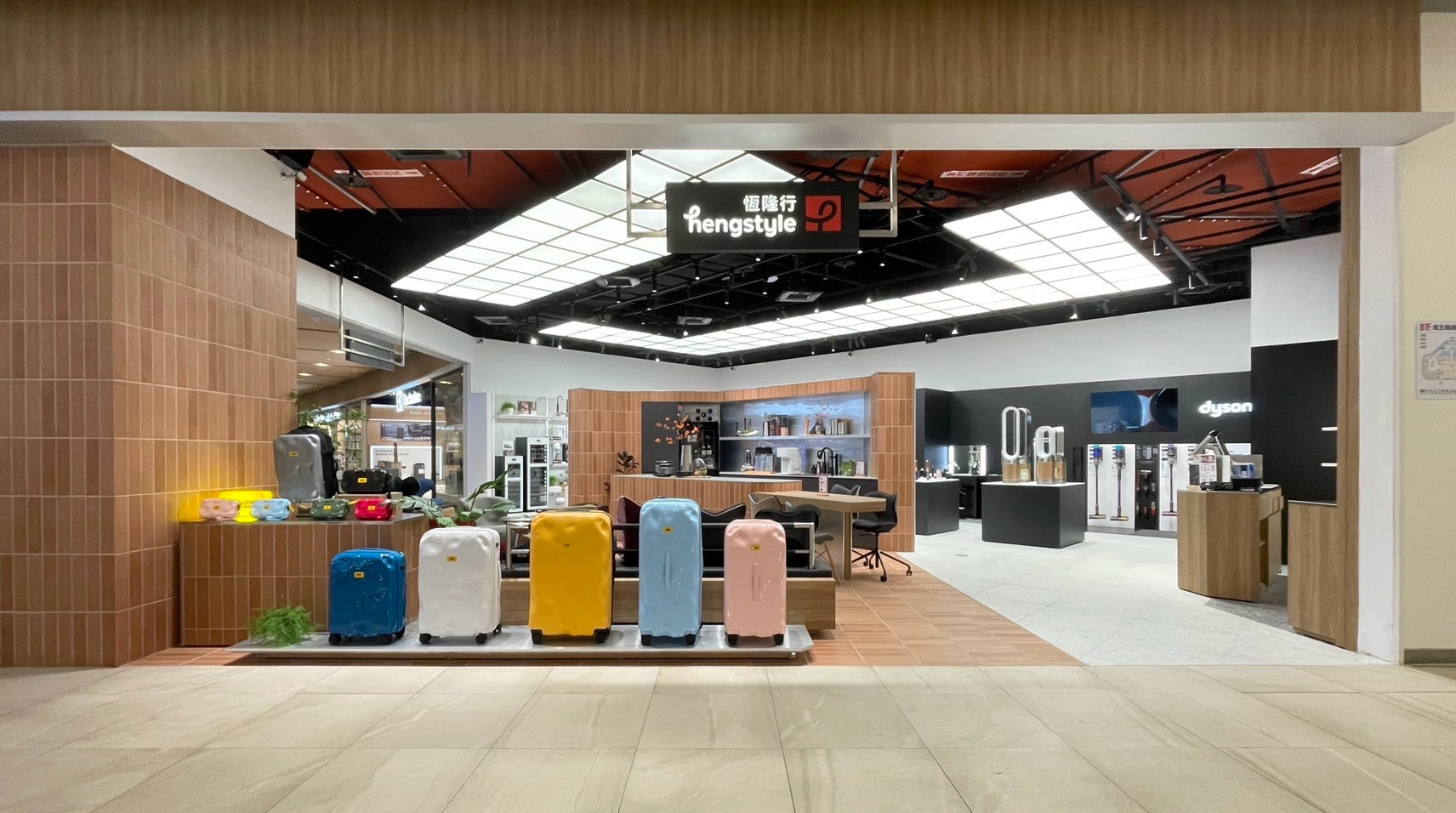 LINE_ALBUM_20240320南港LaLaport NEW OPEN_250320_22
